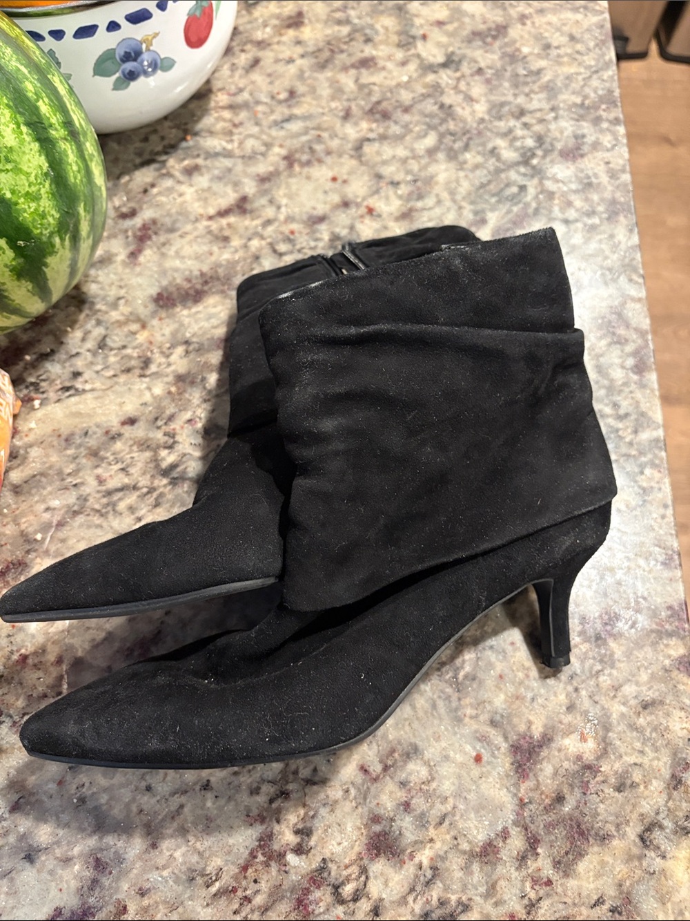 AEROSOLES Black Suede Pointed-Toe Kitten Heel Ankle Boots